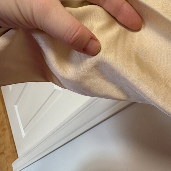 House of Harlow 1960 satiny long sleeve blouse cream crop lace bows Size L - Picture 11 of 12